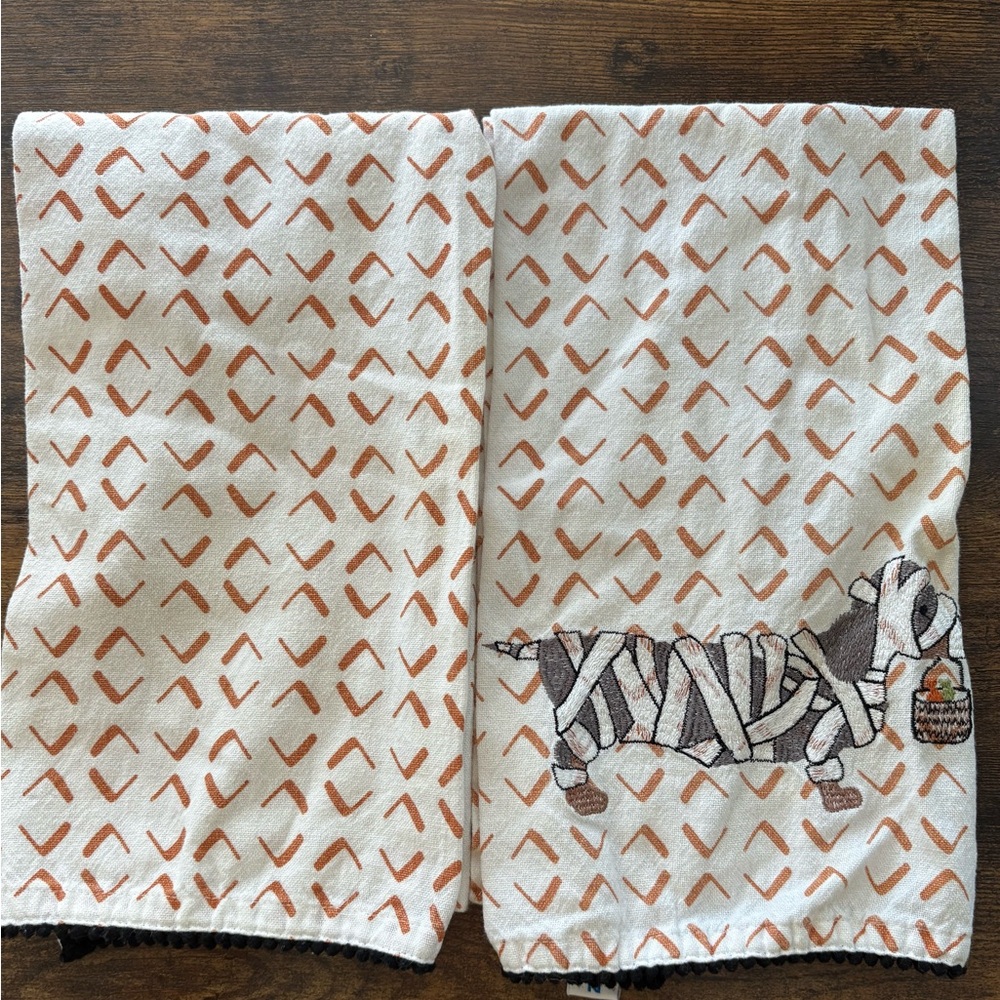 White and Orange Mummy Dachshund Hand Towel